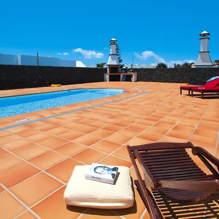 Vacation Home, San Bartolome Ferienhaus